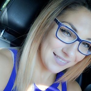 Meet your Posher, Ashlee